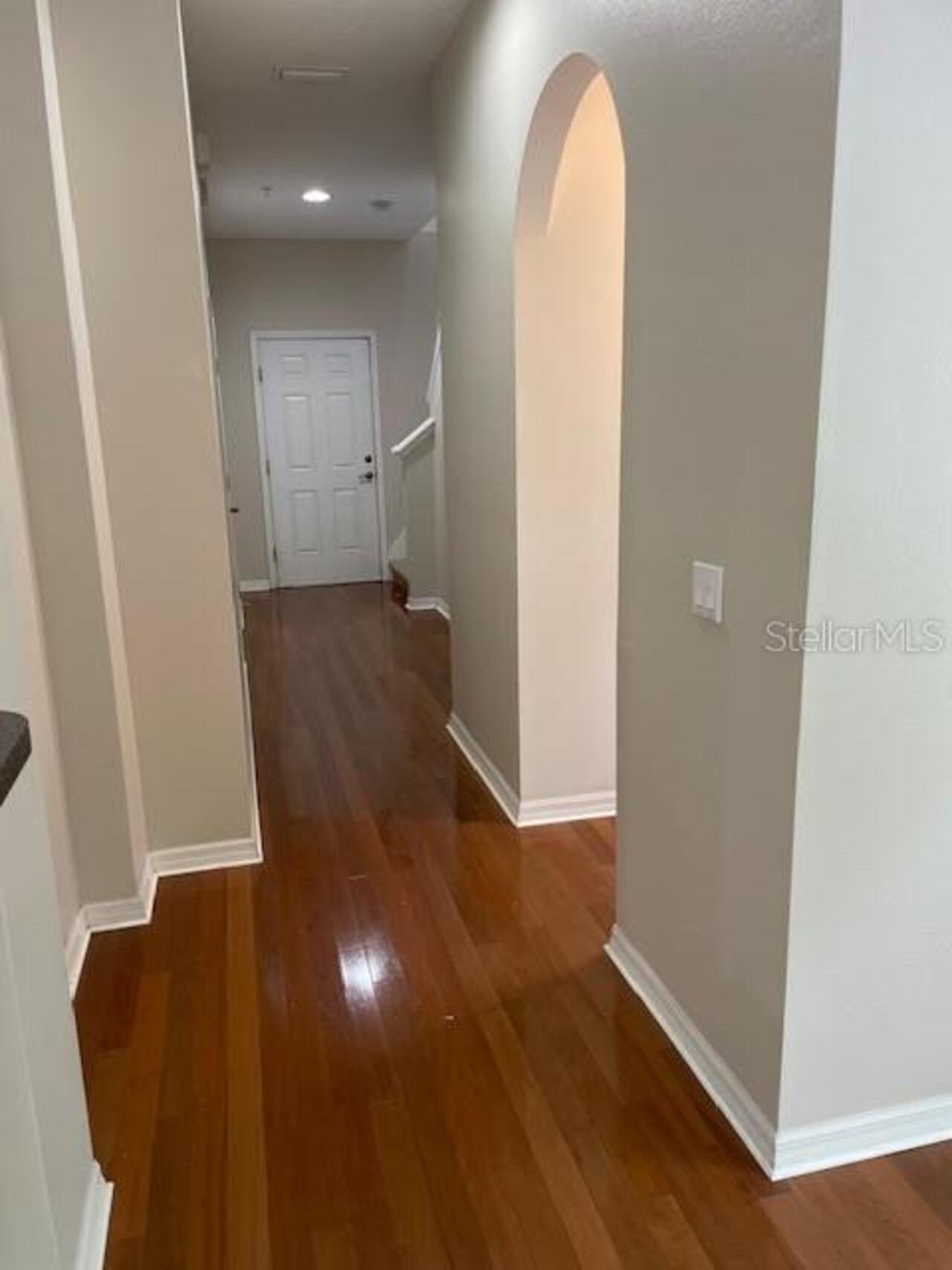 Listing Photo 8