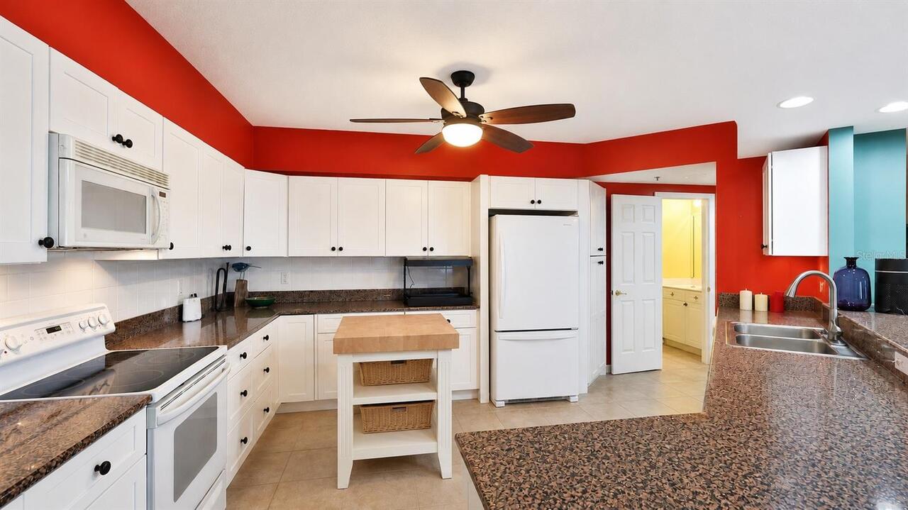 Listing Photo 15
