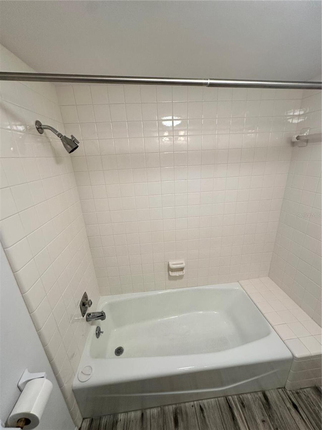 Listing Photo 16