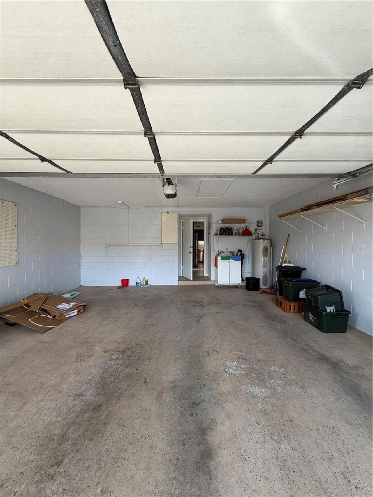 Listing Photo 8