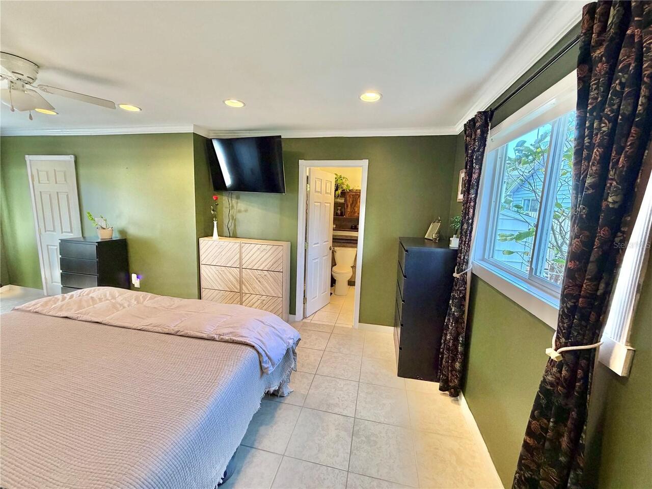 Listing Photo 25