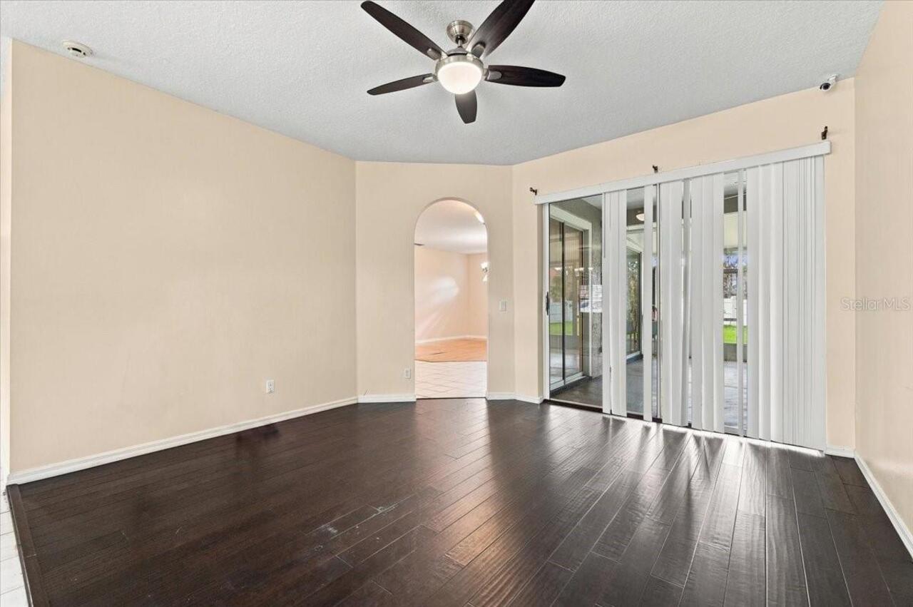 Listing Photo 8