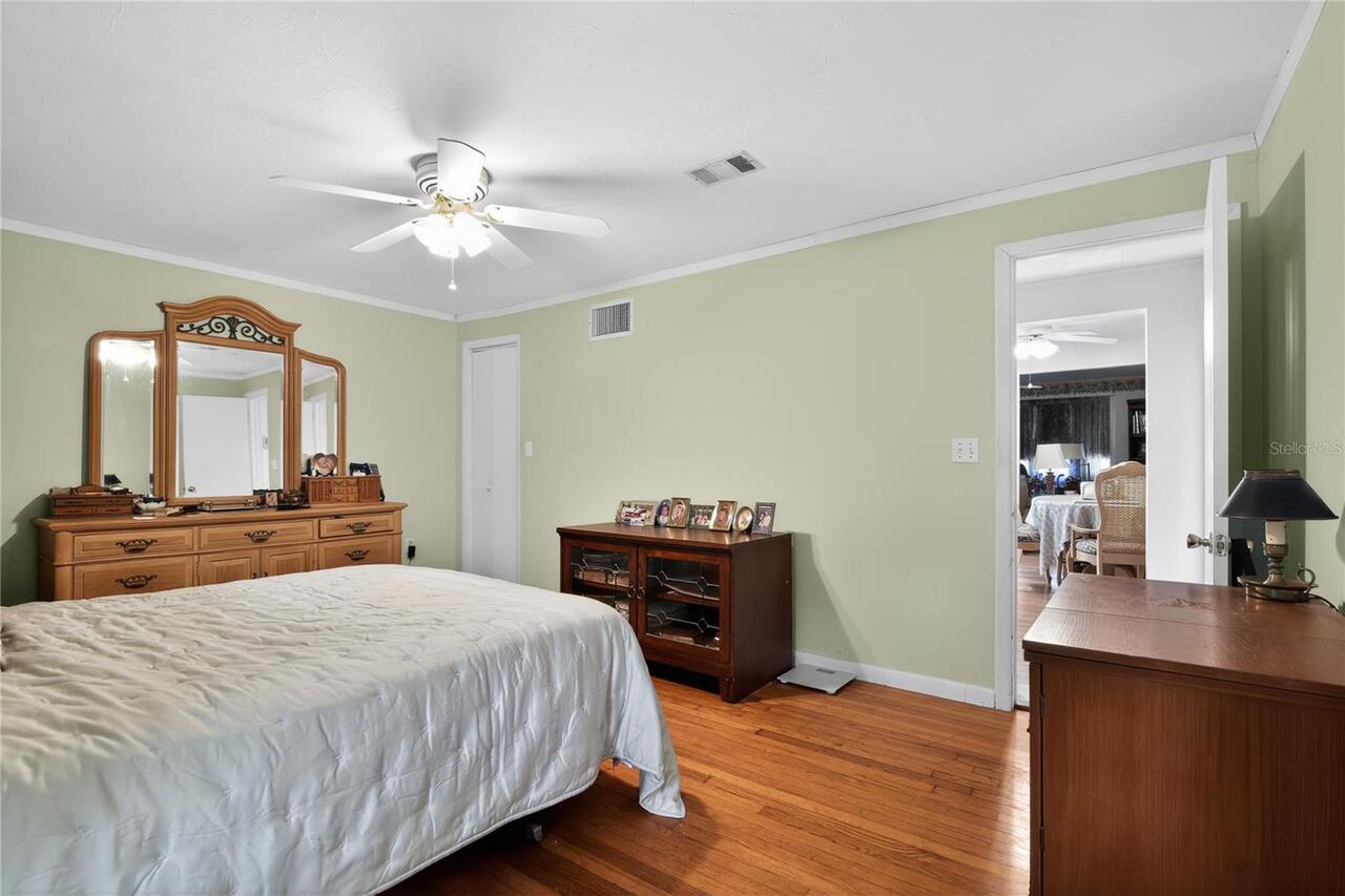Listing Photo 20
