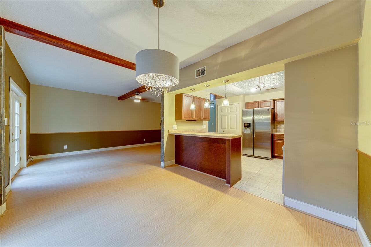 Listing Photo 14