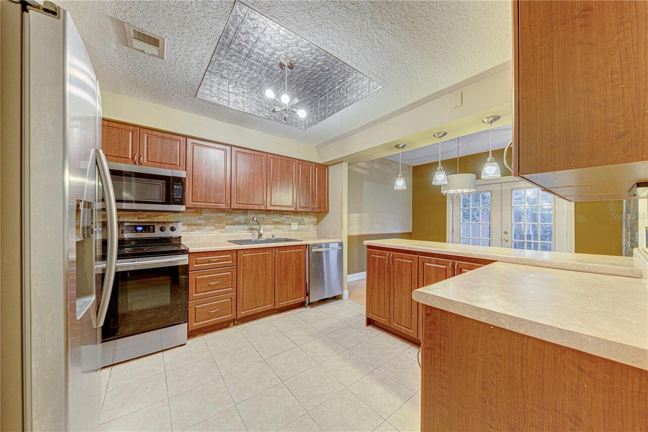 Listing Photo 16