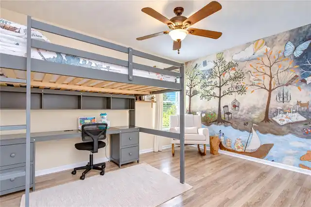 Listing Photo 18