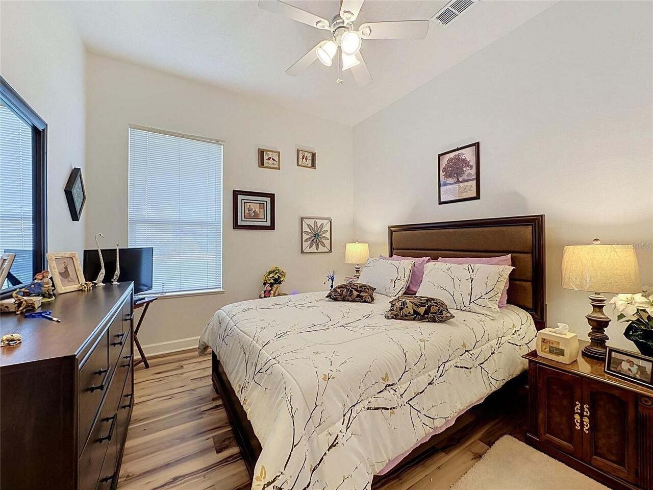 Listing Photo 34