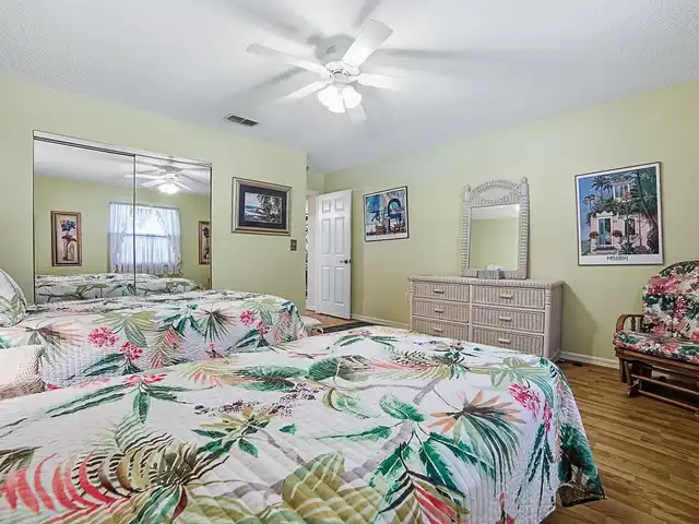 Listing Photo 20