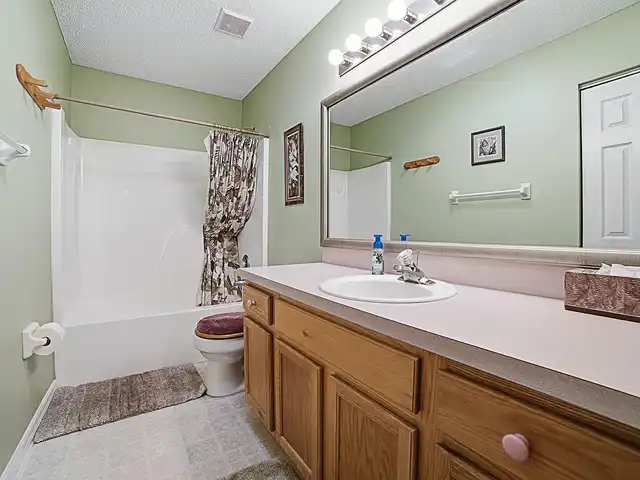 Listing Photo 21