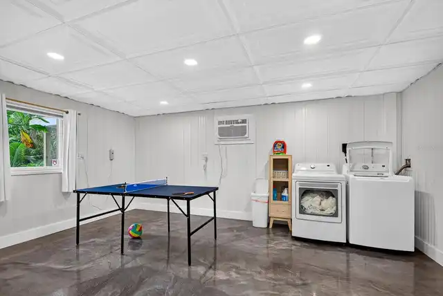 Listing Photo 12