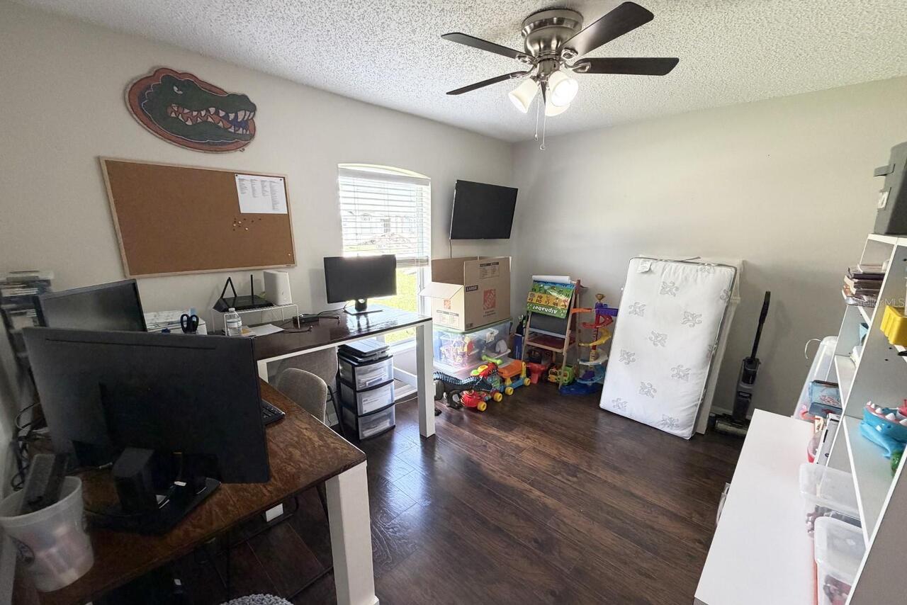 Listing Photo 16
