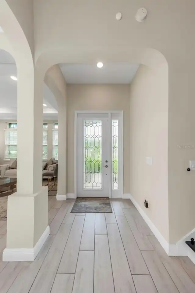 Listing Photo 6