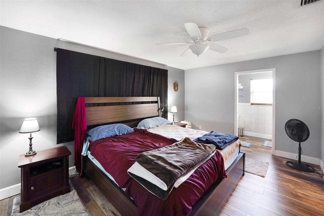 Listing Photo 9