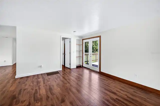 Listing Photo 13