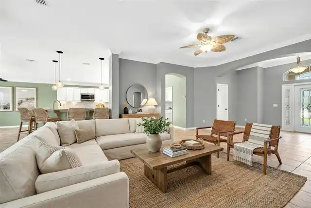 Listing Photo 14