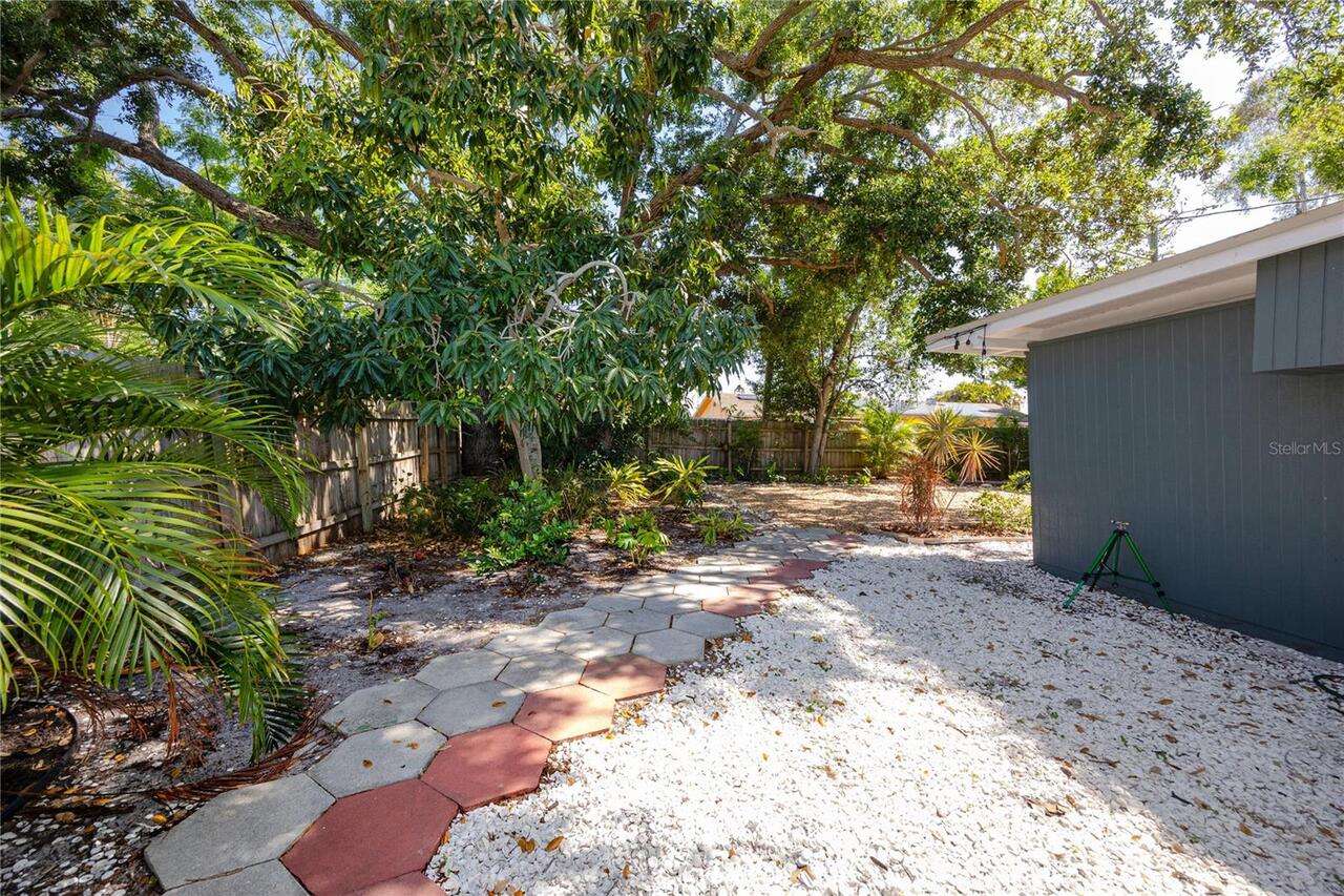 Listing Photo 42