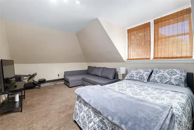 Listing Photo 25