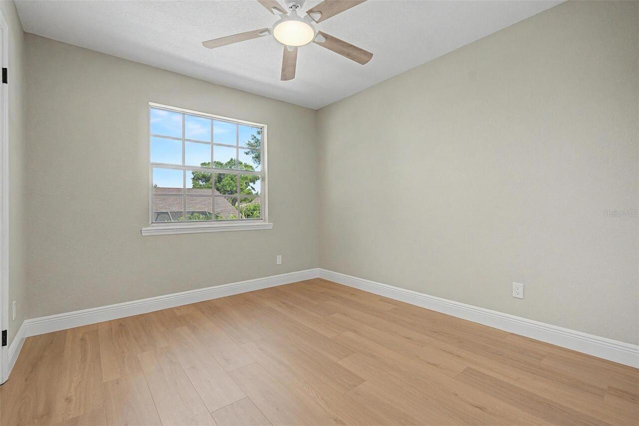 Listing Photo 37