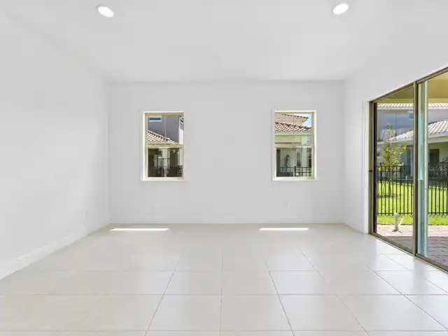 Listing Photo 7