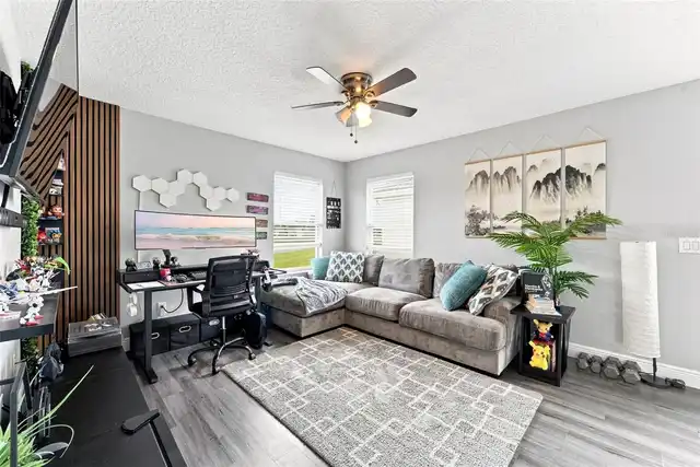 Listing Photo 17