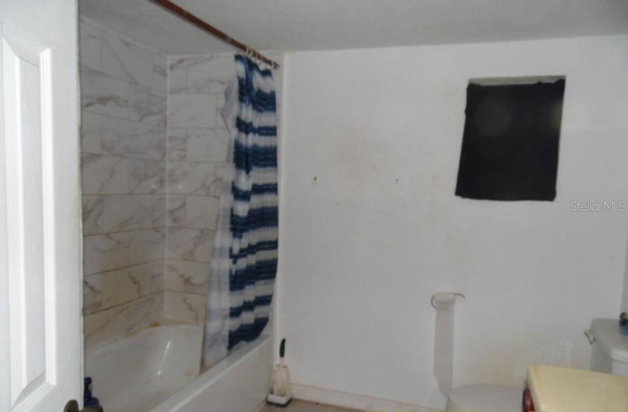 Listing Photo 9