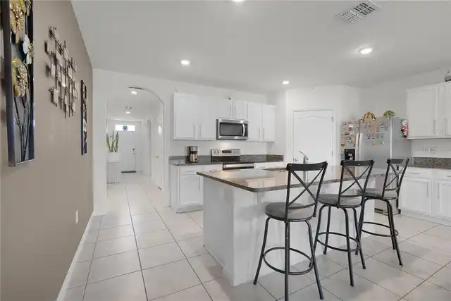 Listing Photo 16