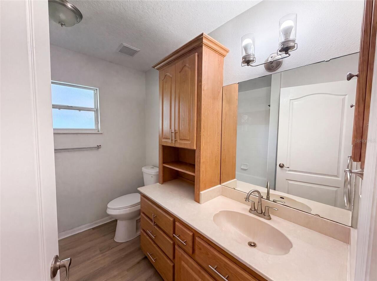 Listing Photo 14