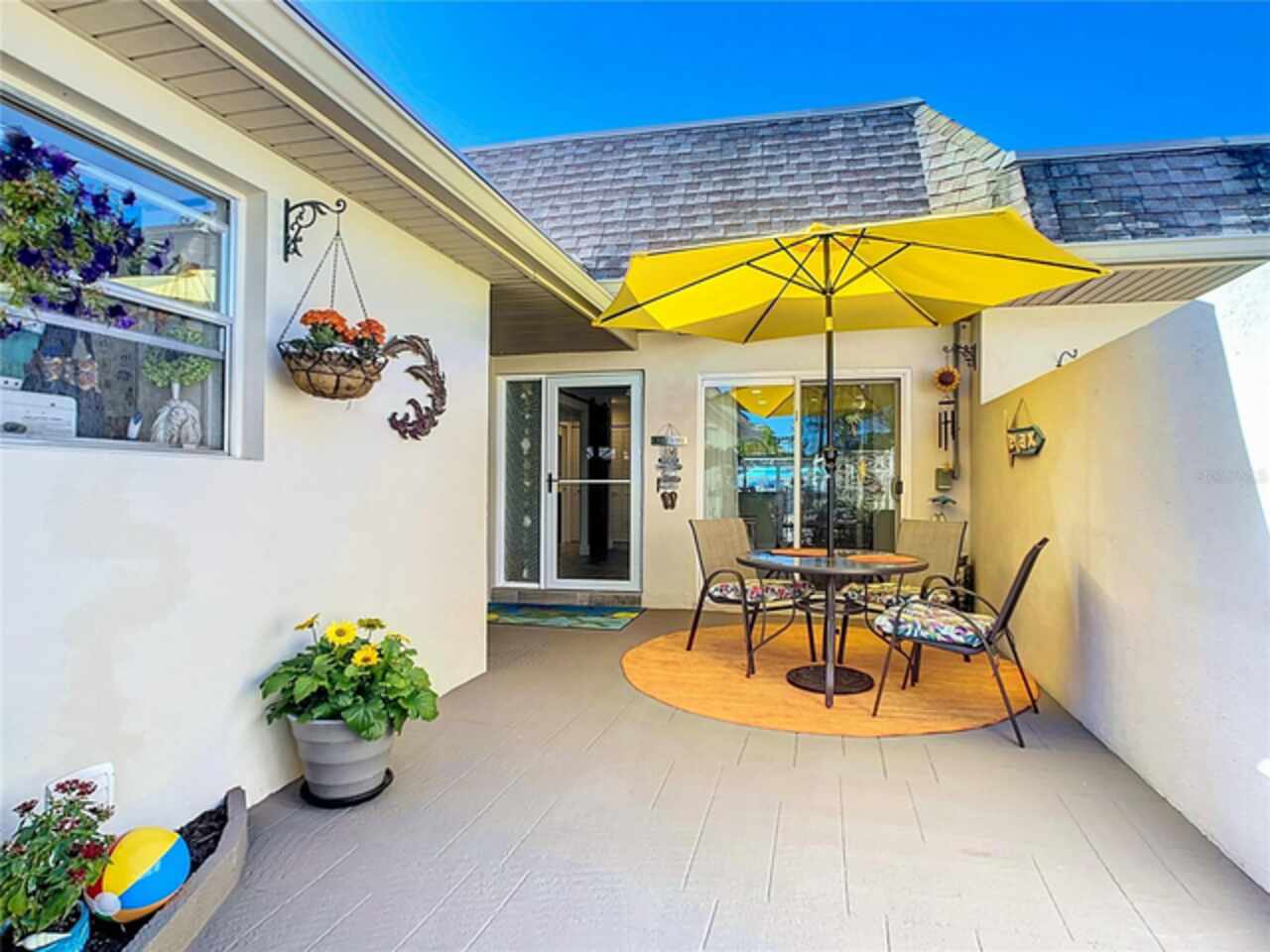 Listing Photo 12