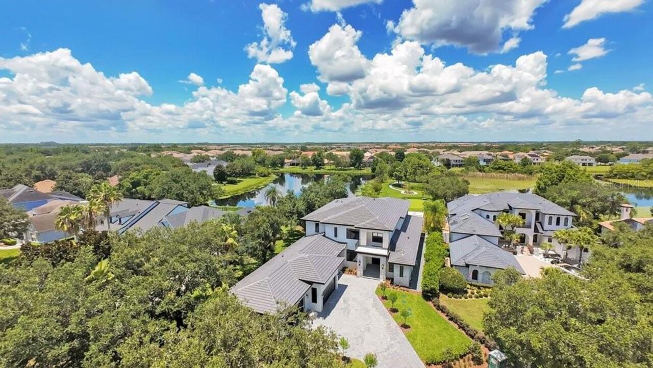 8BR, Home, 7BA, $6,700,000
Read More