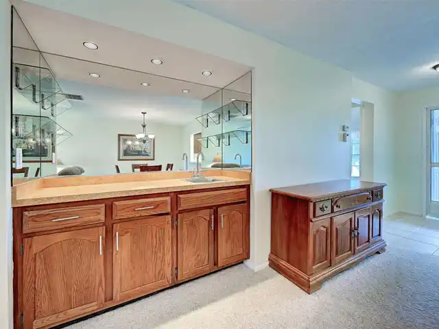 Listing Photo 16