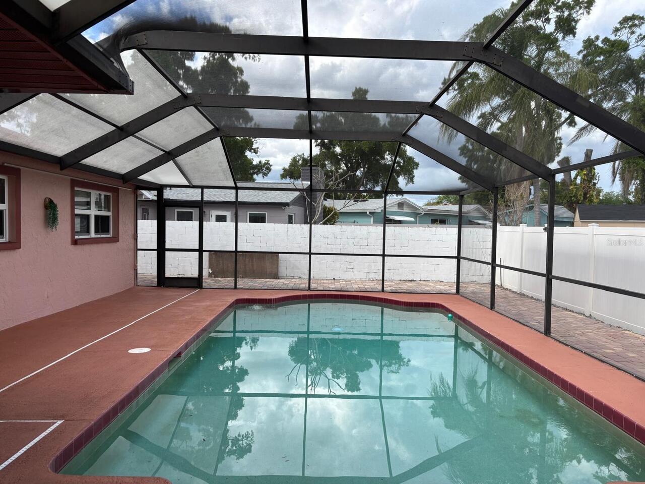 Listing Photo 15