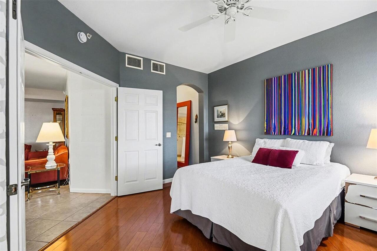 Listing Photo 11