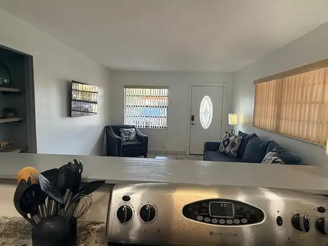 Listing Photo 9