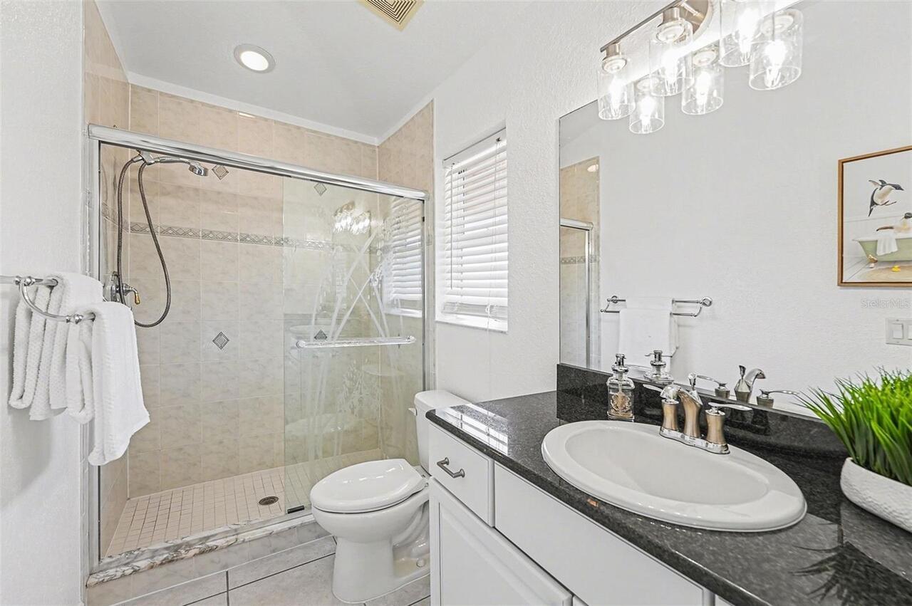 Listing Photo 14