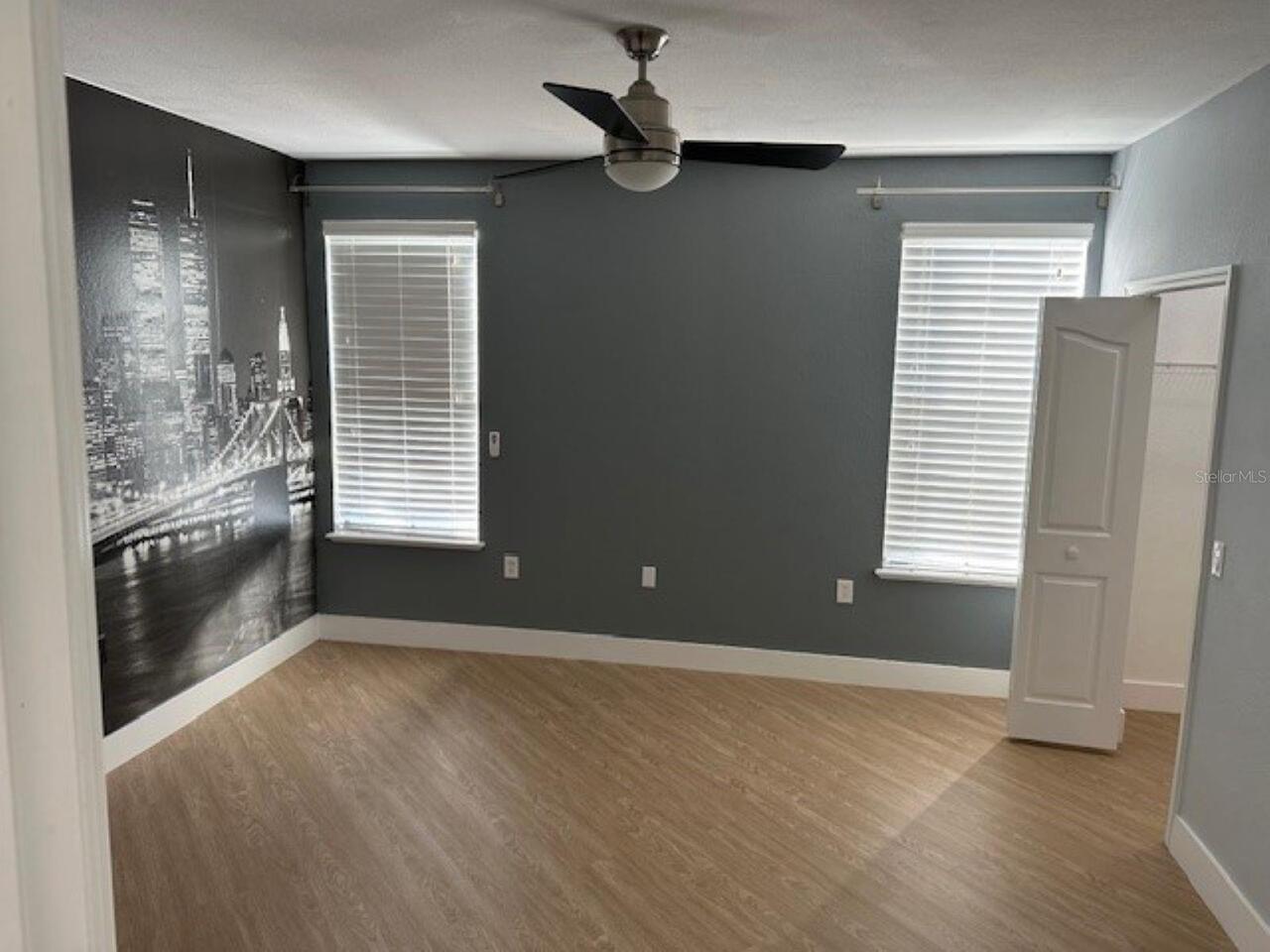 Listing Photo 11