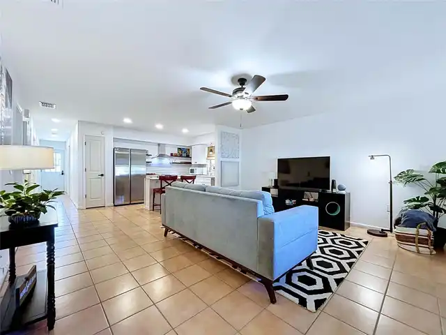 Listing Photo 7