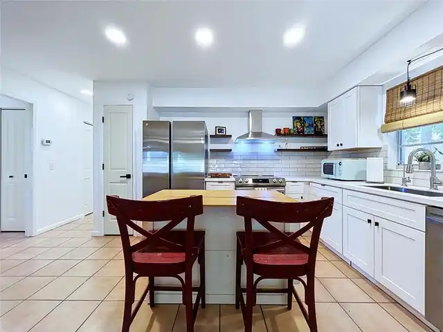 Listing Photo 16