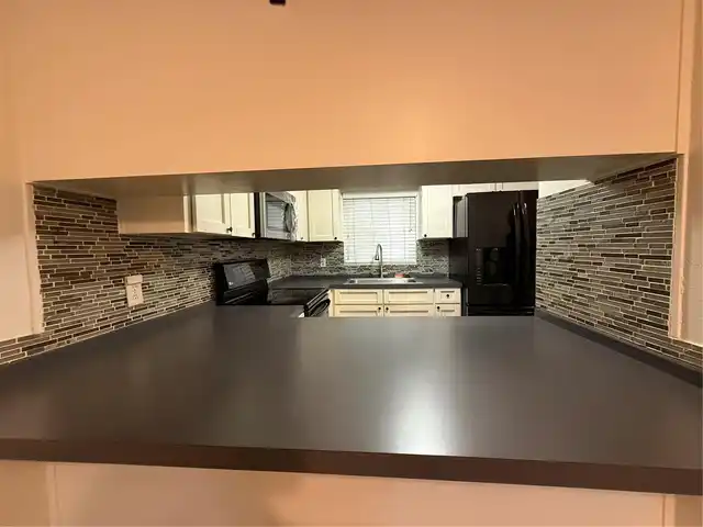 Listing Photo 11