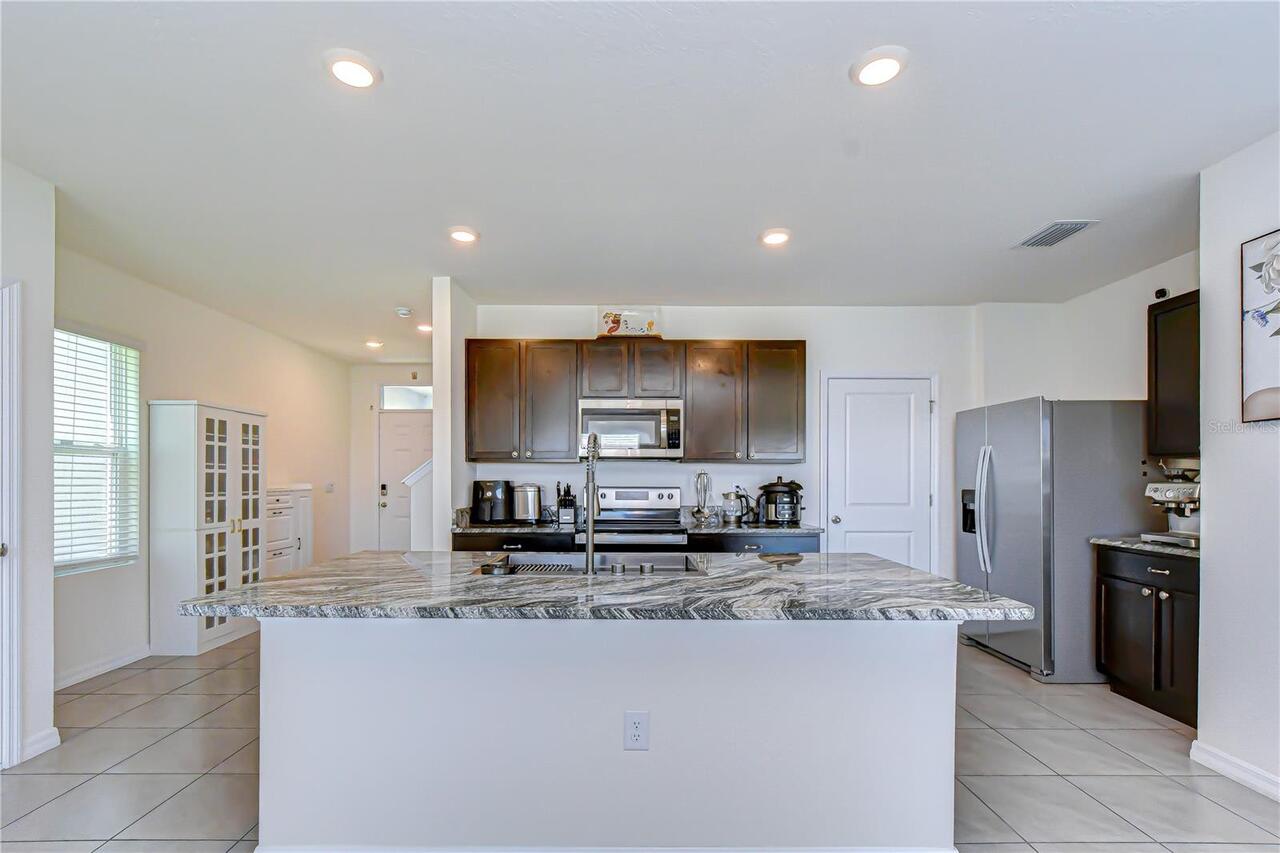 Listing Photo 10