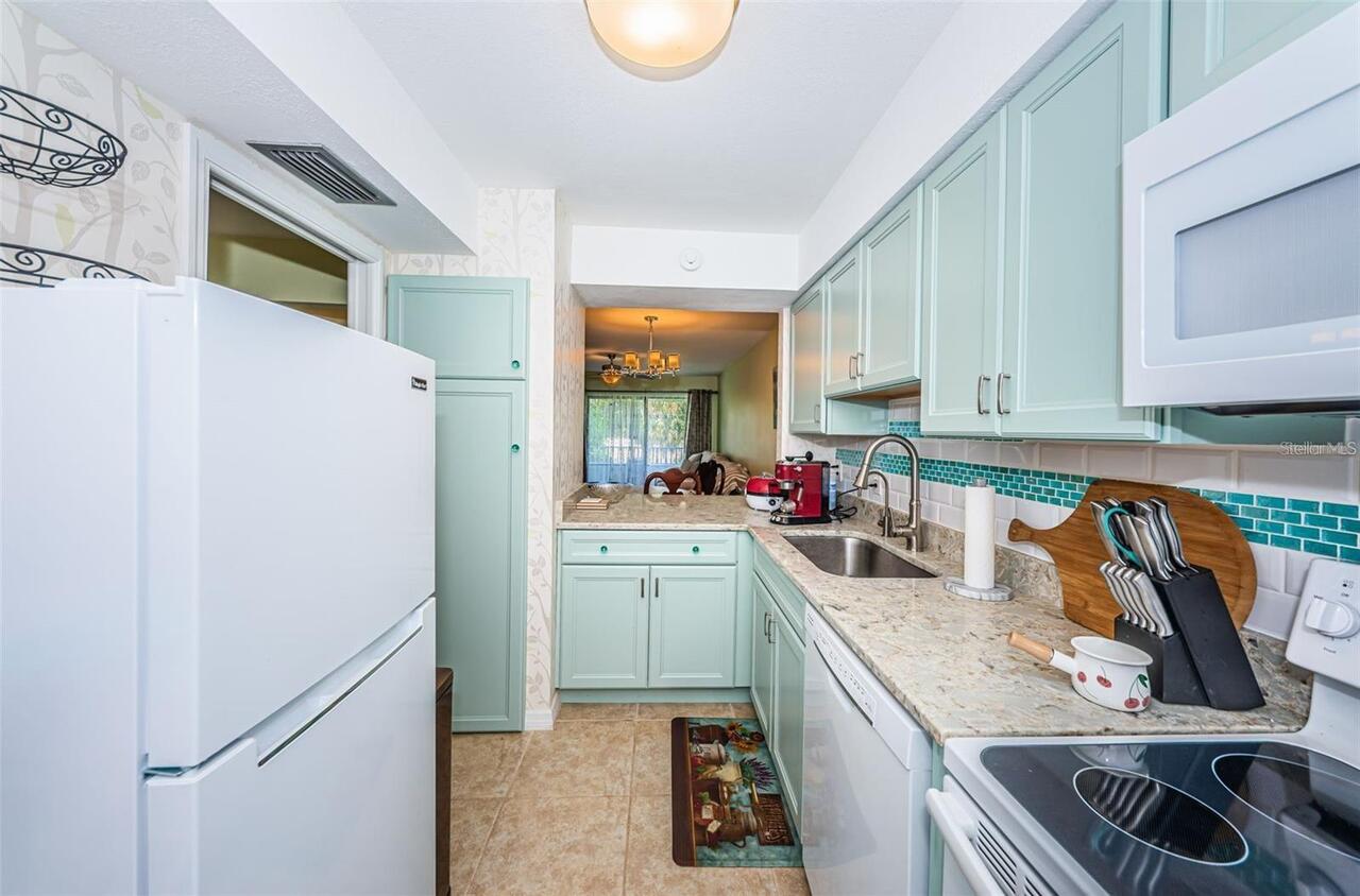 Listing Photo 15