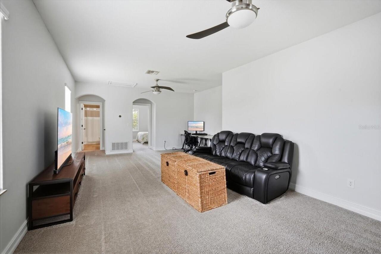 Listing Photo 33