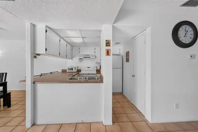 Listing Photo 14