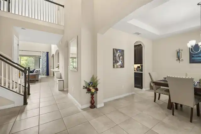 Listing Photo 8