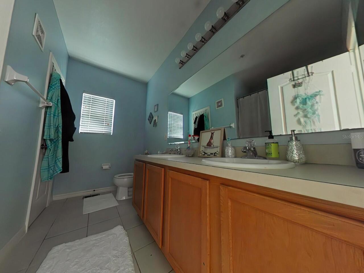 Listing Photo 12