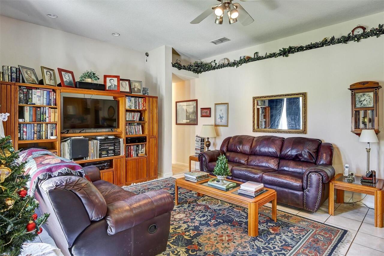 Listing Photo 28