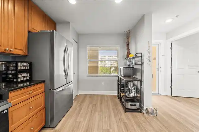 Listing Photo 8