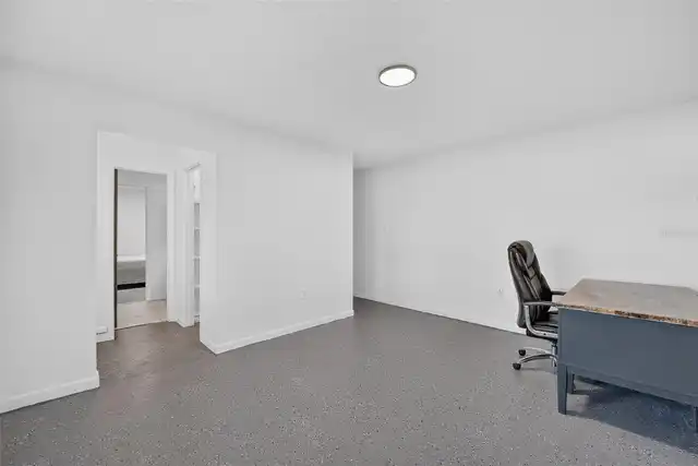 Listing Photo 21