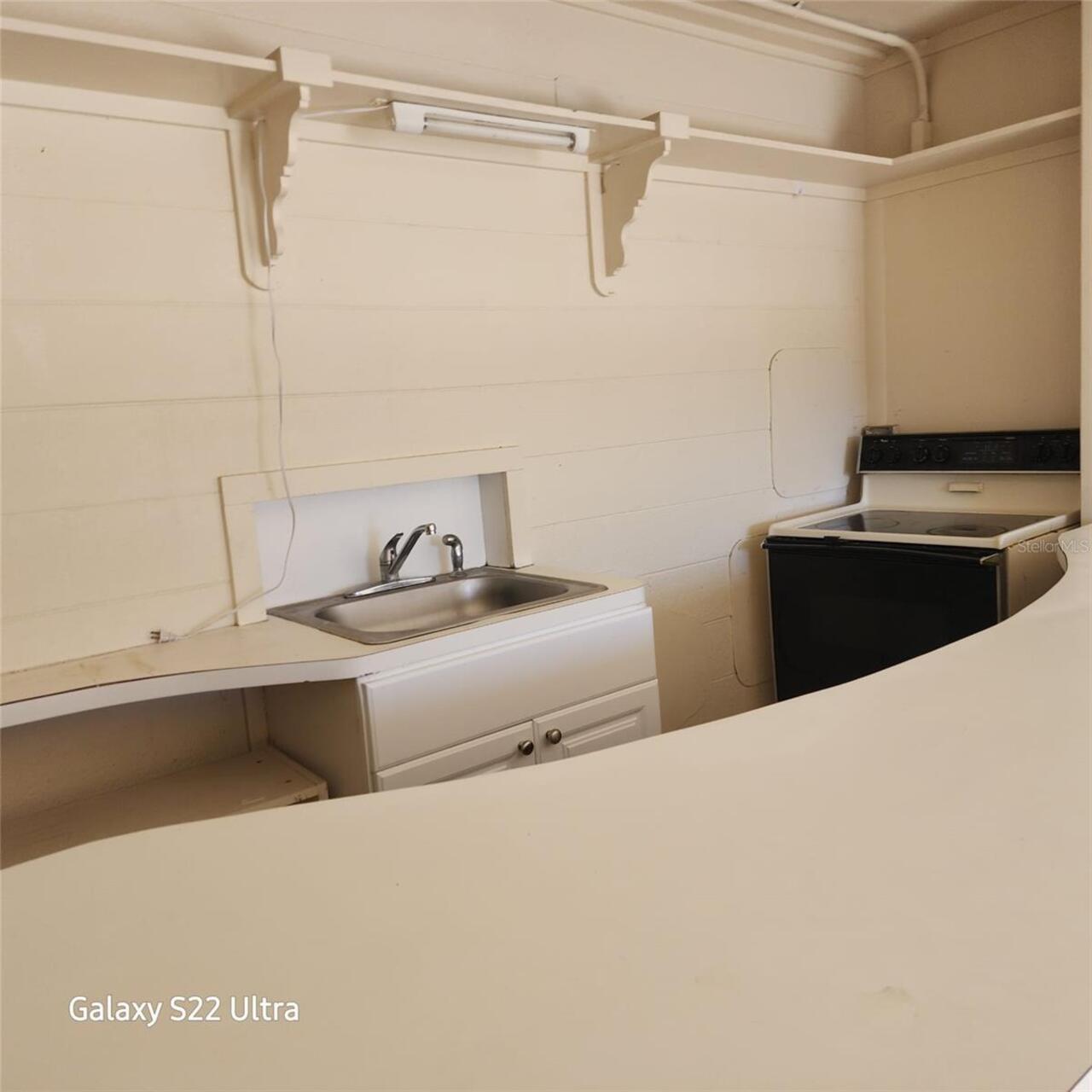 Listing Photo 11