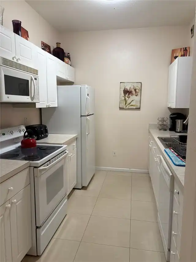 Listing Photo 8