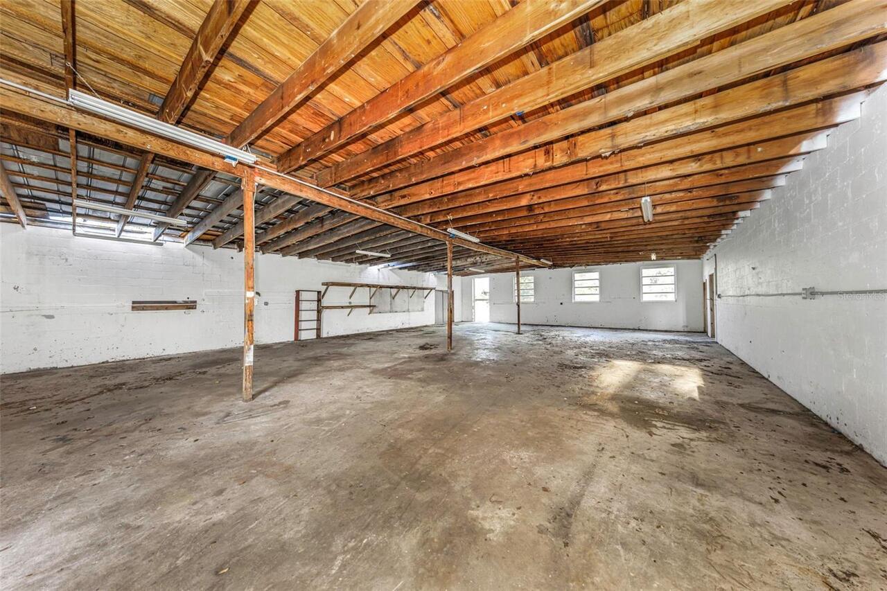 Listing Photo 11